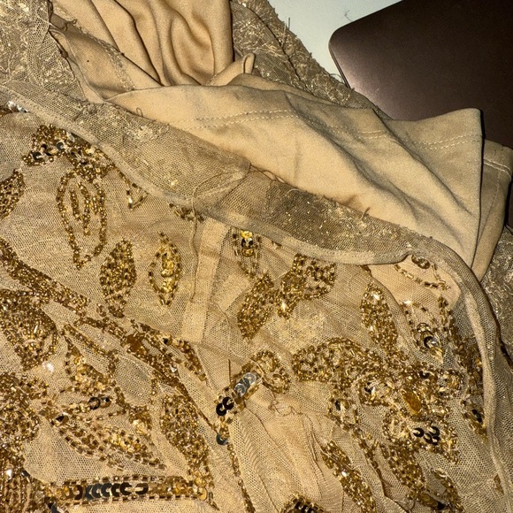 MAC DUGGAL
Gold Embellished Fringe Cap Sleeve Trumpet
Gown | 4715 | 6 - Picture 7 of 14